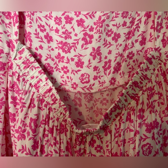 Floral Dress - Picture 2 of 6